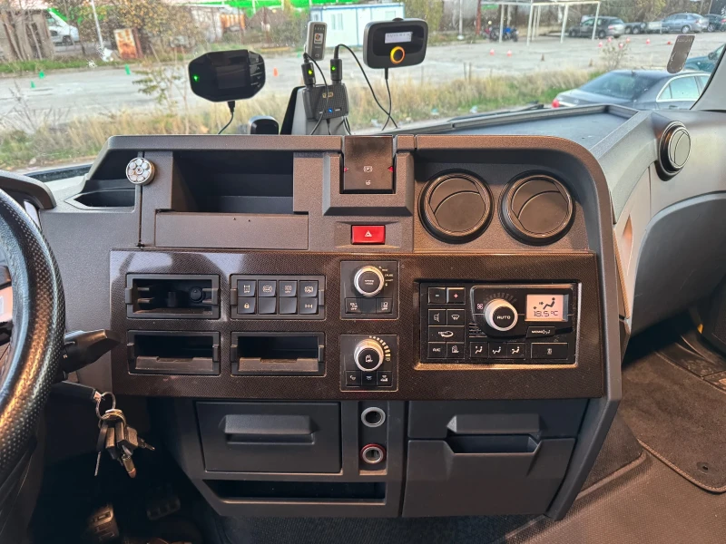 Renault T, снимка 6 - Камиони - 52674113