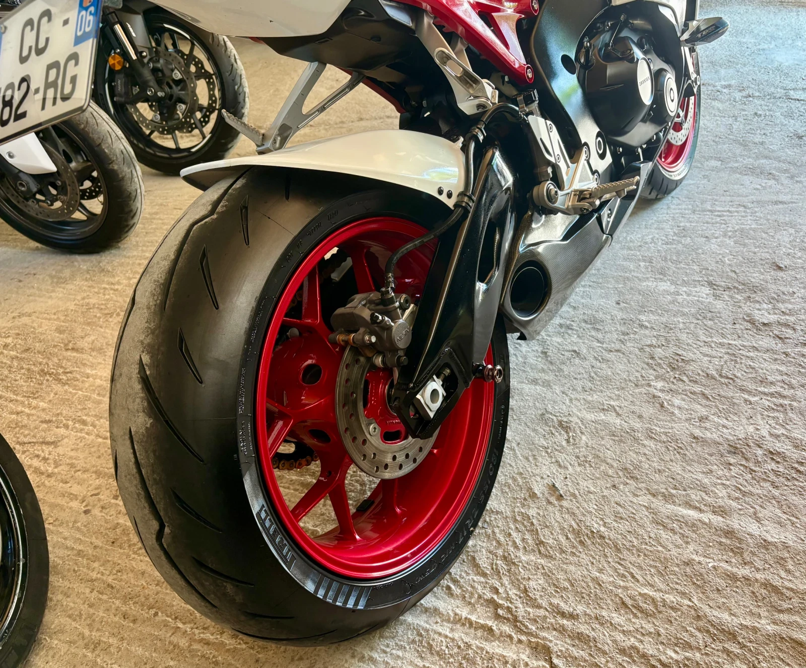 Honda Cbr 1000RR Anniversary  | Mobile.bg   11