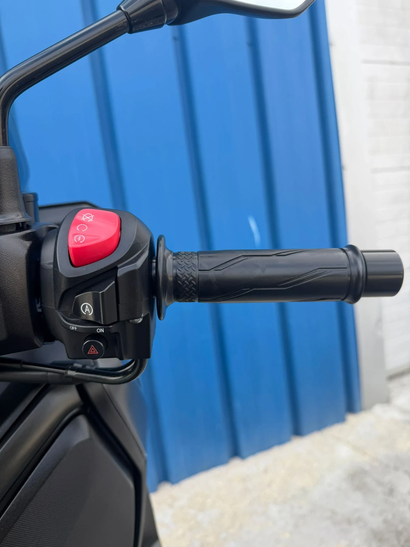 Yamaha X-max 125i ABS TC LED, снимка 9 - Мотоциклети и мототехника - 53991196