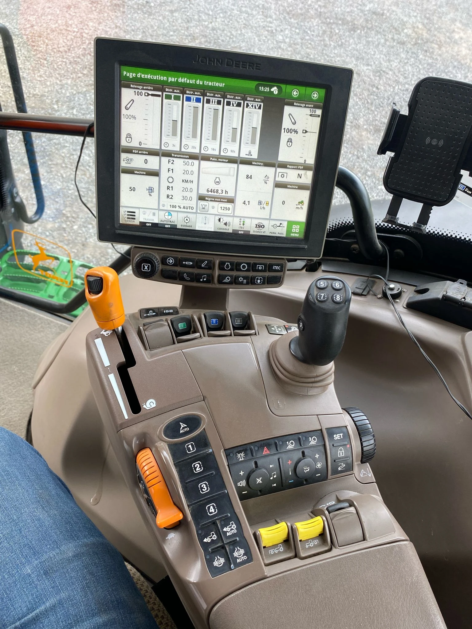 Трактор John Deere 6155R - изображение 6