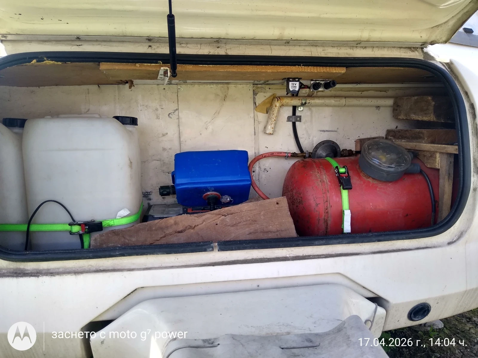 Каравана Avondale Mai Fli, снимка 14 - Каравани и кемпери - 54228407