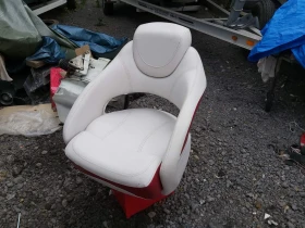 Моторна яхта Stingray Lx185, снимка 11