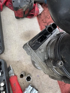 Peogeot 508 2013г 2.2GT 204к.с хидравлична помпа, снимка 3