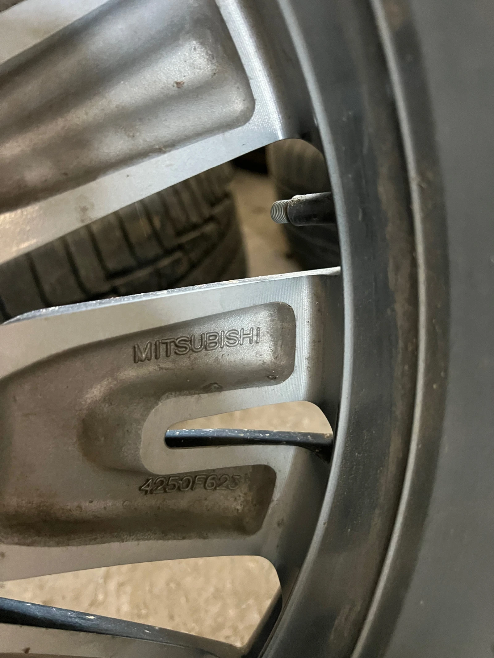   Mitsubishi Outlander | Mobile.bg   6