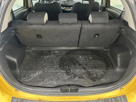 Toyota Yaris 1.5 Хибрид, снимка 13