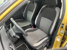 Toyota Yaris 1.5 Хибрид, снимка 11