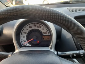 Toyota Aygo 1.0VVT-i 89000км., снимка 10