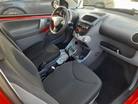 Toyota Aygo 1.0VVT-i 89000км., снимка 14 - Автомобили и джипове - 45468332