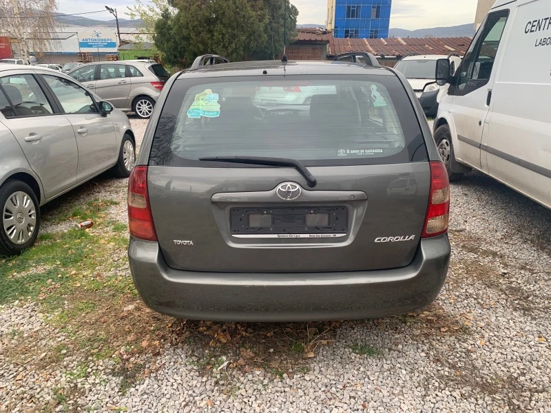 Toyota Corolla 2.0 D-4D, снимка 3 - Автомобили и джипове - 46355495