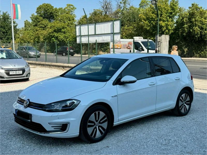 VW Golf e -GOLF* 36kWh* ТЕРМОПОМПА* РЕГИСТРАЦИЯ, снимка 2 - Автомобили и джипове - 46670892