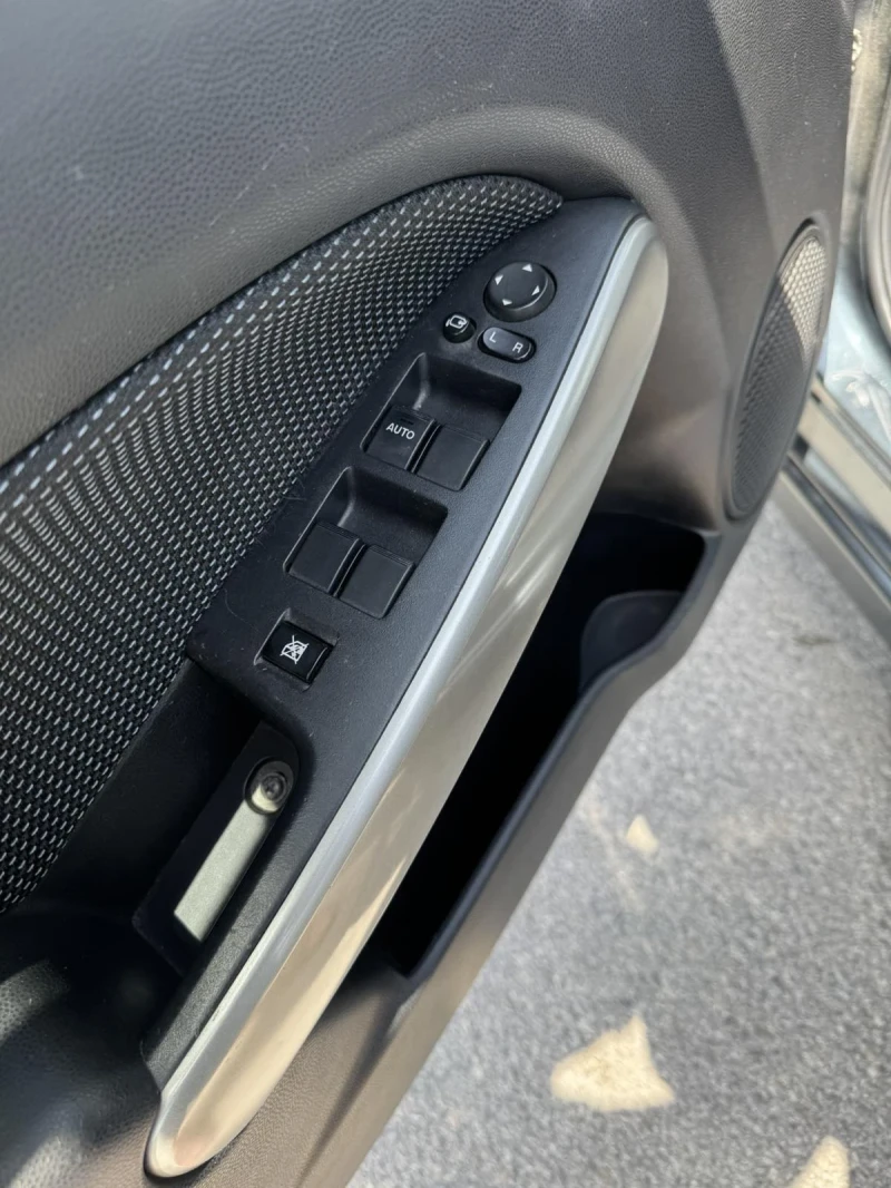 Mazda 2, снимка 6 - Автомобили и джипове - 51148047