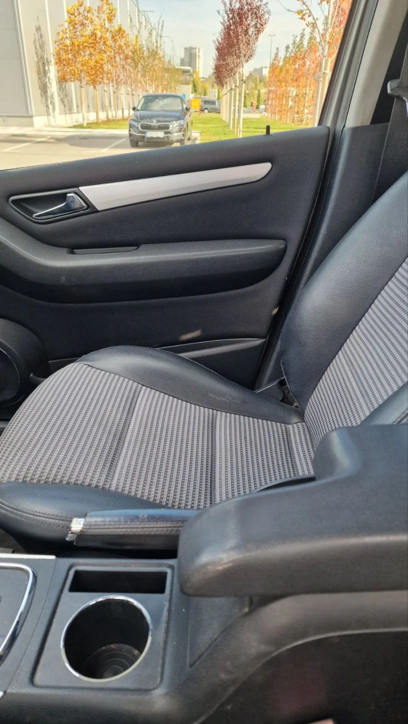 Mercedes-Benz B 200, снимка 6 - Автомобили и джипове - 52298896