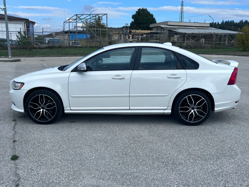 Volvo S40 2.0 D3 150 R-Design TOP, снимка 8 - Автомобили и джипове - 52726888