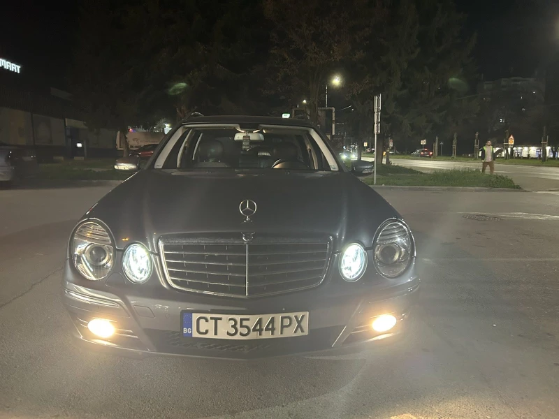 Mercedes-Benz E 220, снимка 15 - Автомобили и джипове - 52771162