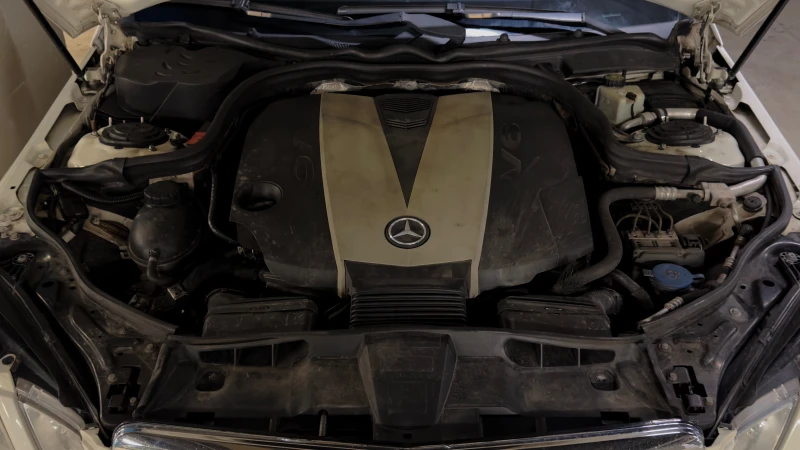 Mercedes-Benz E 350 4MATIC FULL, снимка 17 - Автомобили и джипове - 53342082