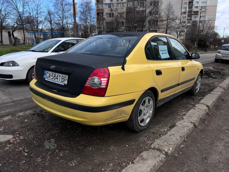 Hyundai Elantra 1.6 GAZ, снимка 3 - Автомобили и джипове - 53130951