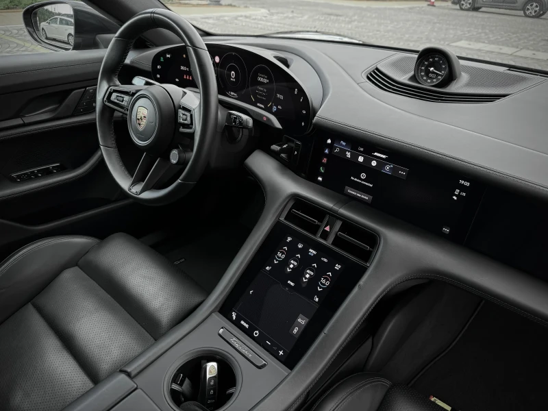 Porsche Taycan Германия / Cross Turismo / Гаранционен / История, снимка 12 - Автомобили и джипове - 53508639