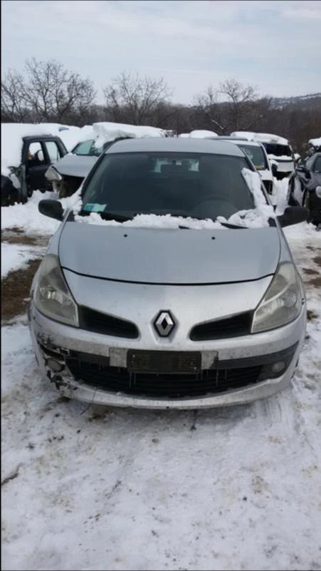 Renault Clio 1.5dci НА  ЧАСТИ, снимка 1 - Автомобили и джипове - 20874240