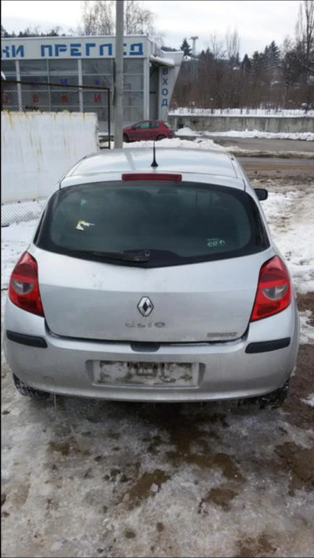 Renault Clio 1.5dci НА  ЧАСТИ - изображение 4