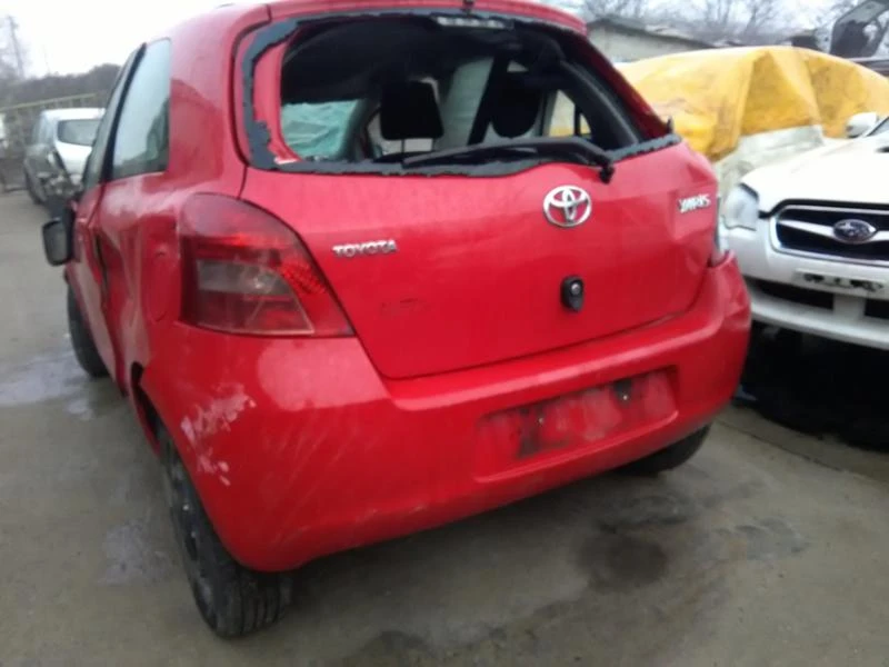 Toyota Yaris 1.4d4d - изображение 3