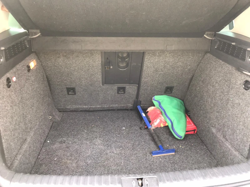 VW Touran - 11500 лв. - 25223455 | Car24.bg