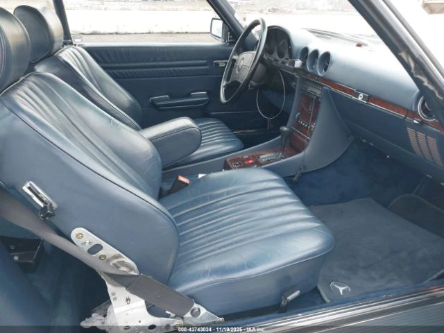 Mercedes-Benz 560 SL ФИКСИРАНА ЦЕНА ДО БЪЛГАРИЯ!, снимка 12 - Автомобили и джипове - 52662506