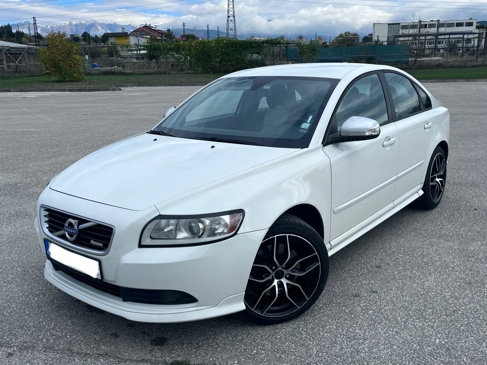 Volvo S40 2.0 D3 150 R-Design TOP, снимка 1