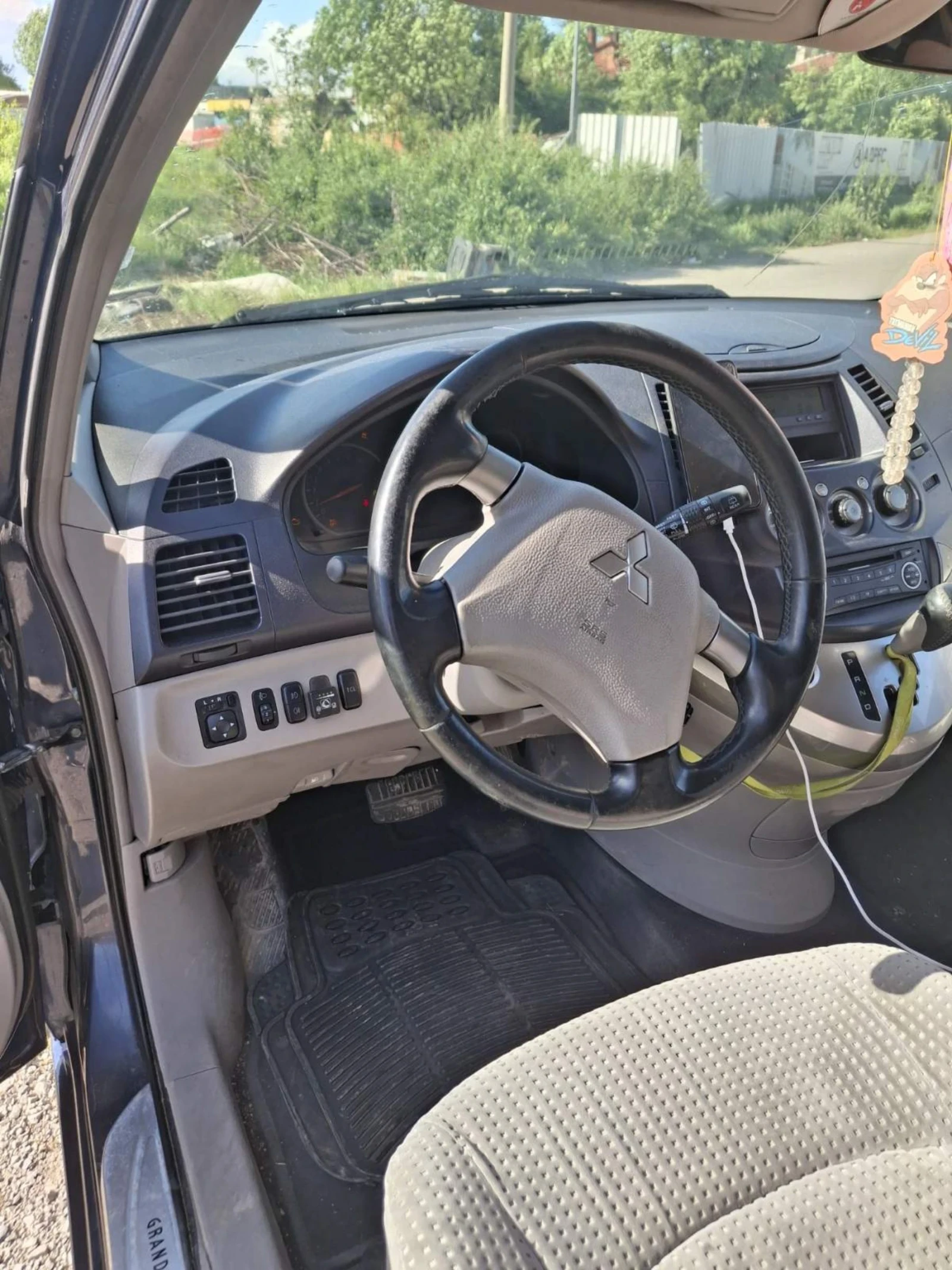 Mitsubishi Grandis 2.4 Mivec  - изображение 8