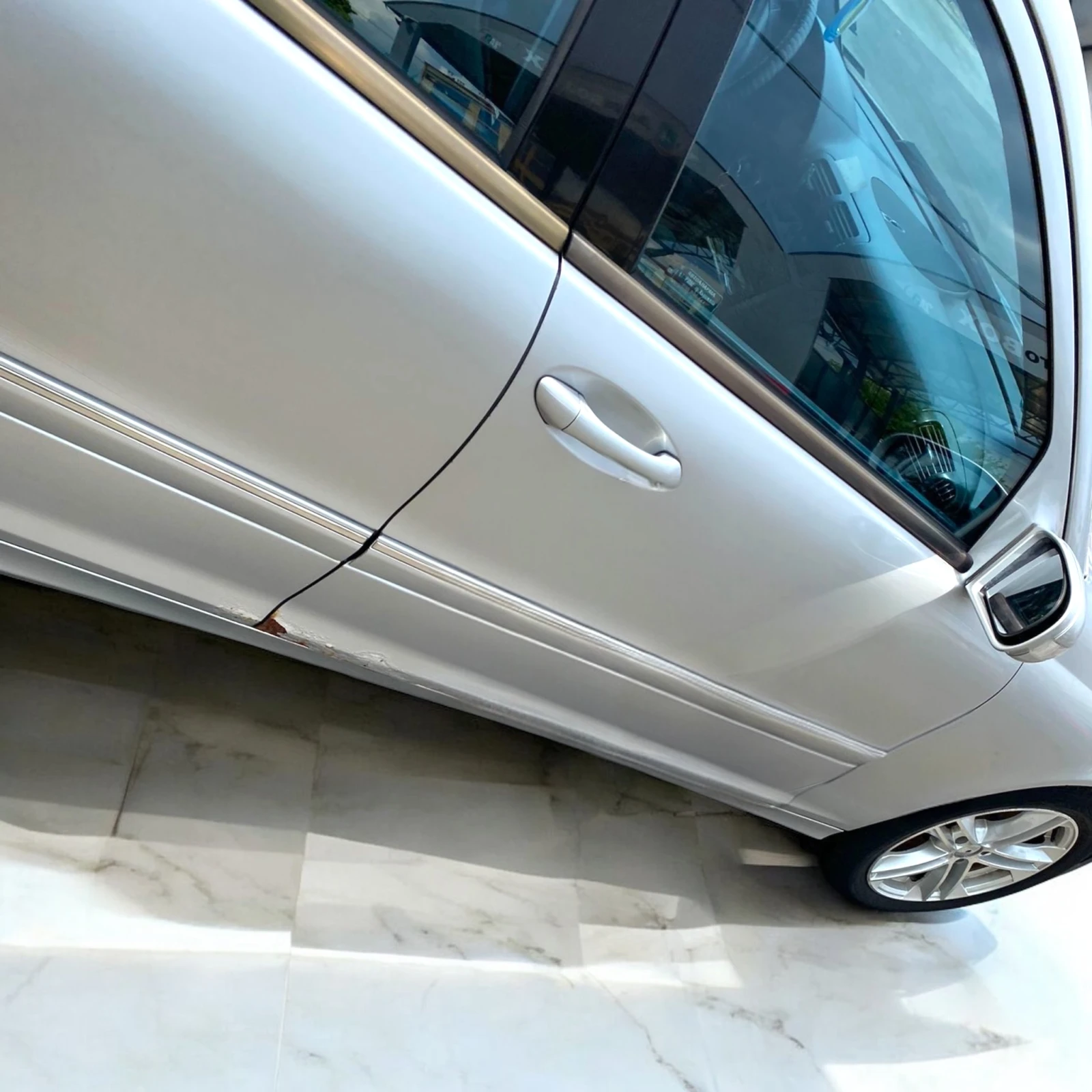 Mercedes-Benz 220  - изображение 3