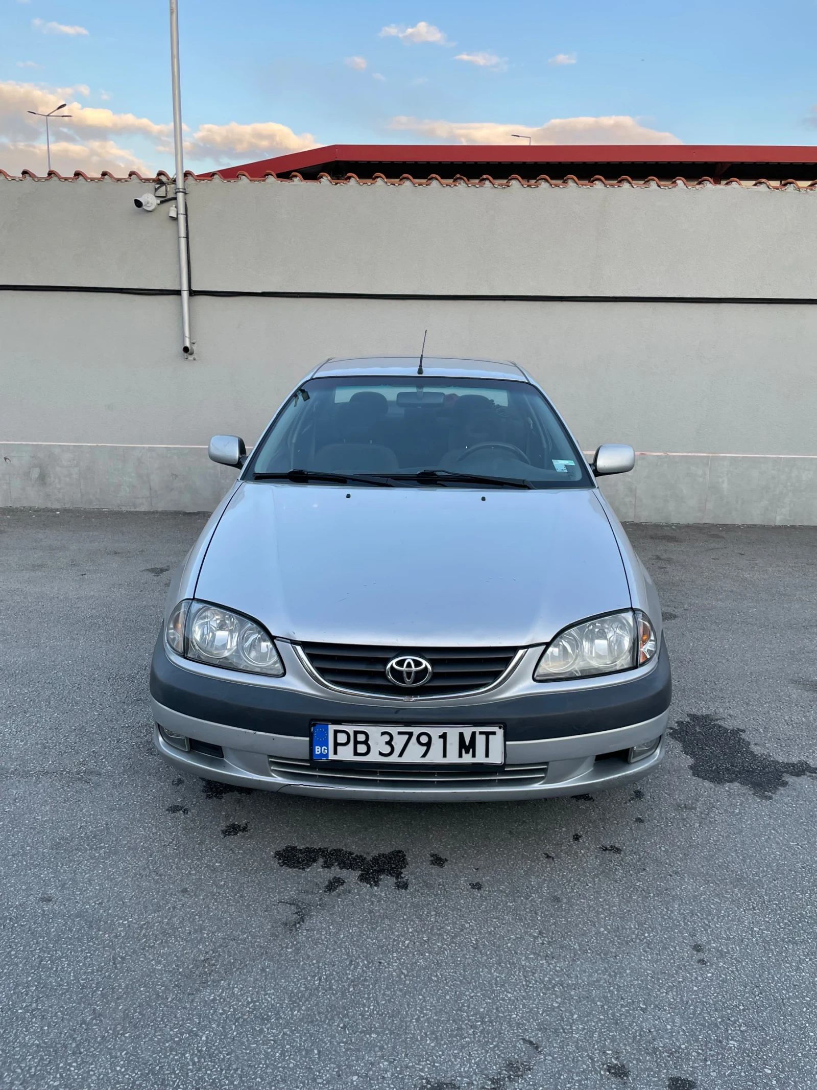 Toyota Avensis  - изображение 2