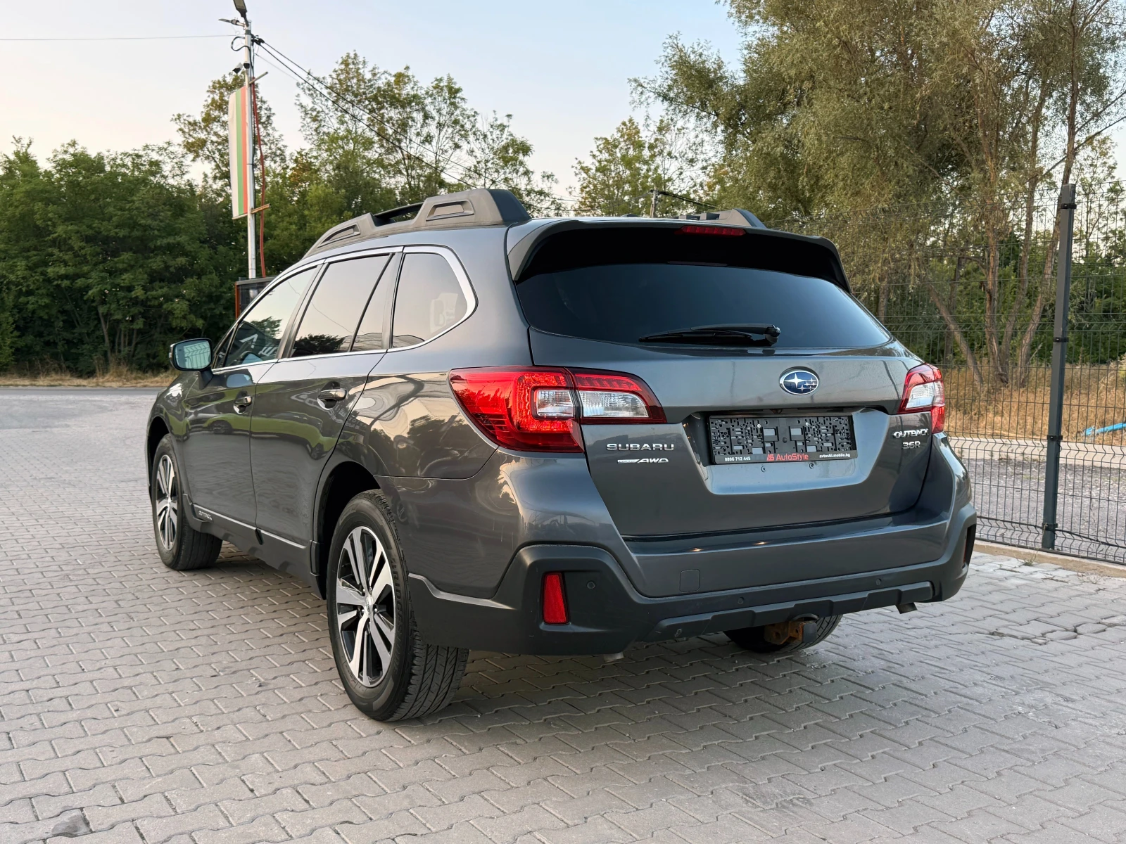 Subaru Outback 3.6R AWD - изображение 6
