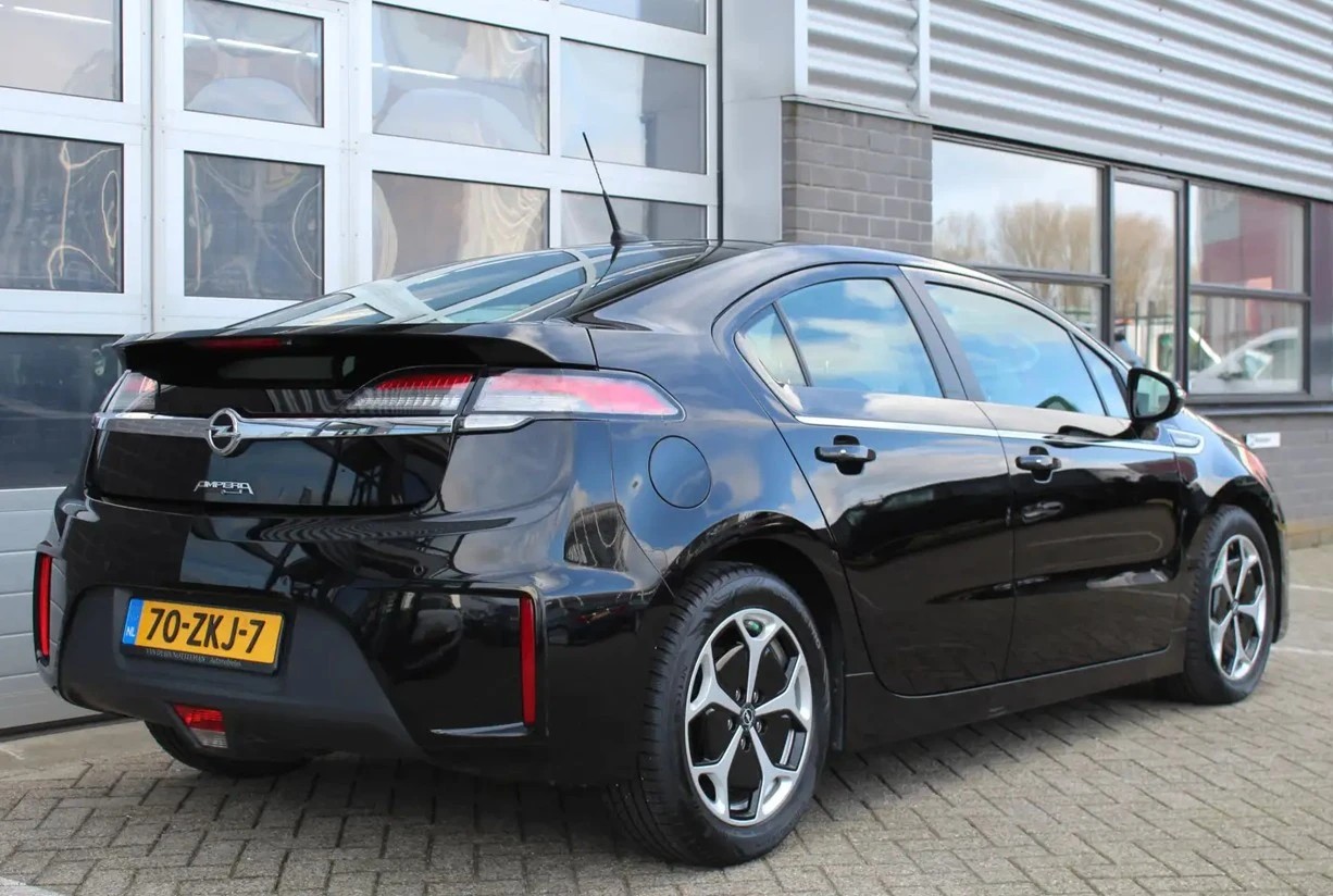 Opel Ampera Лична Кола Много Запазена - изображение 5