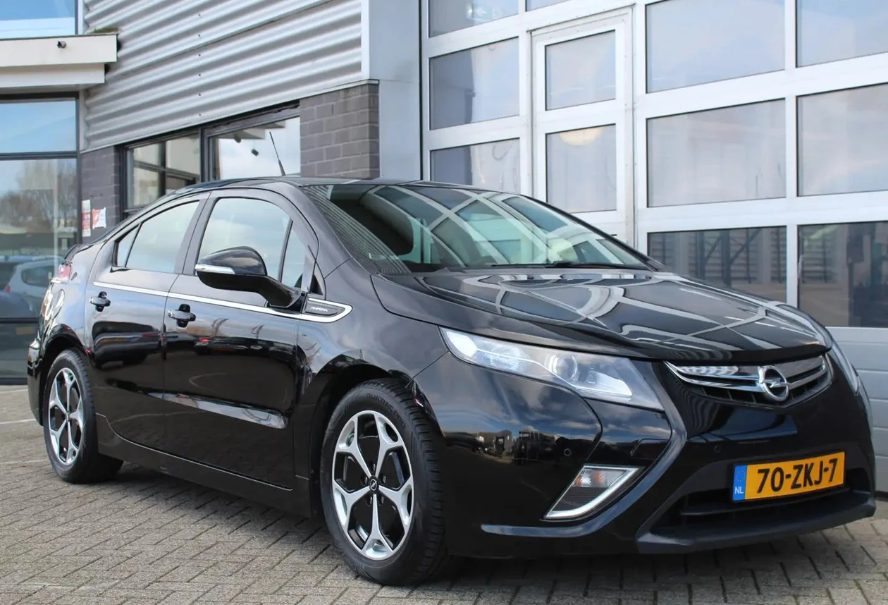 Opel Ampera Лична Кола Много Запазена - изображение 6