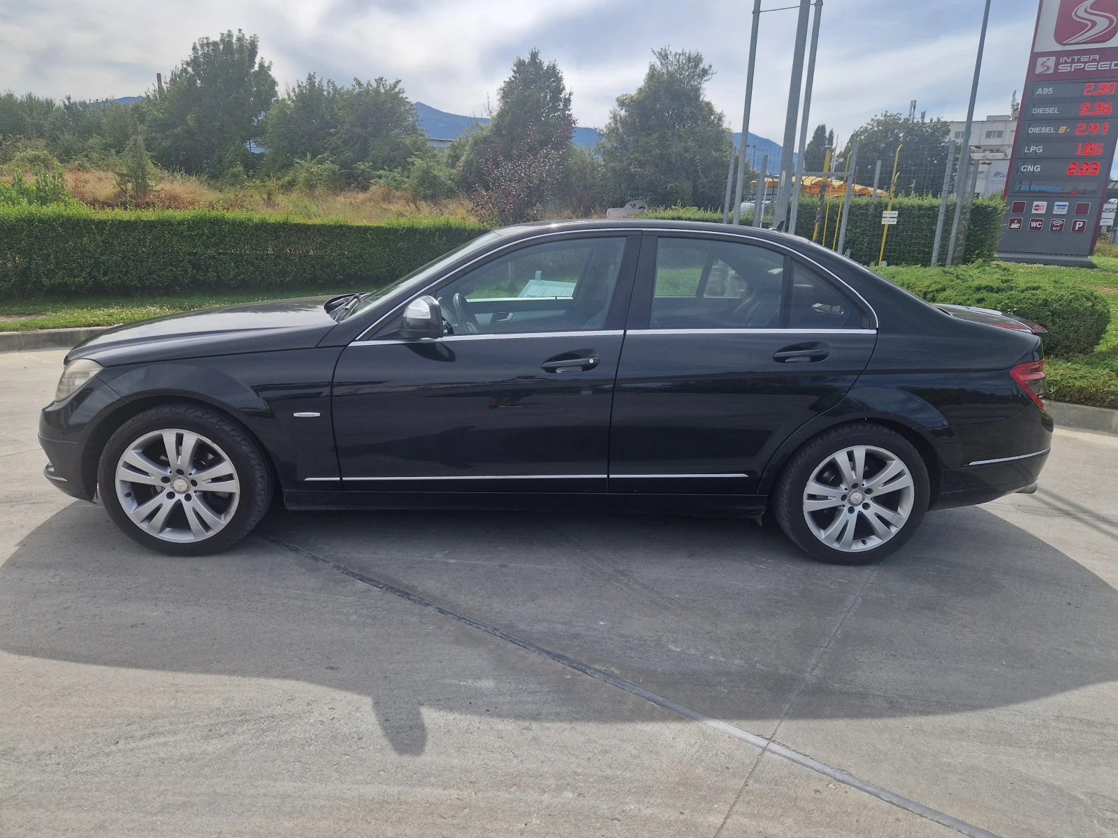 Mercedes-Benz C 200 2.2CDI/646/AVANTGARDE/Ръчка 6скорости - изображение 2