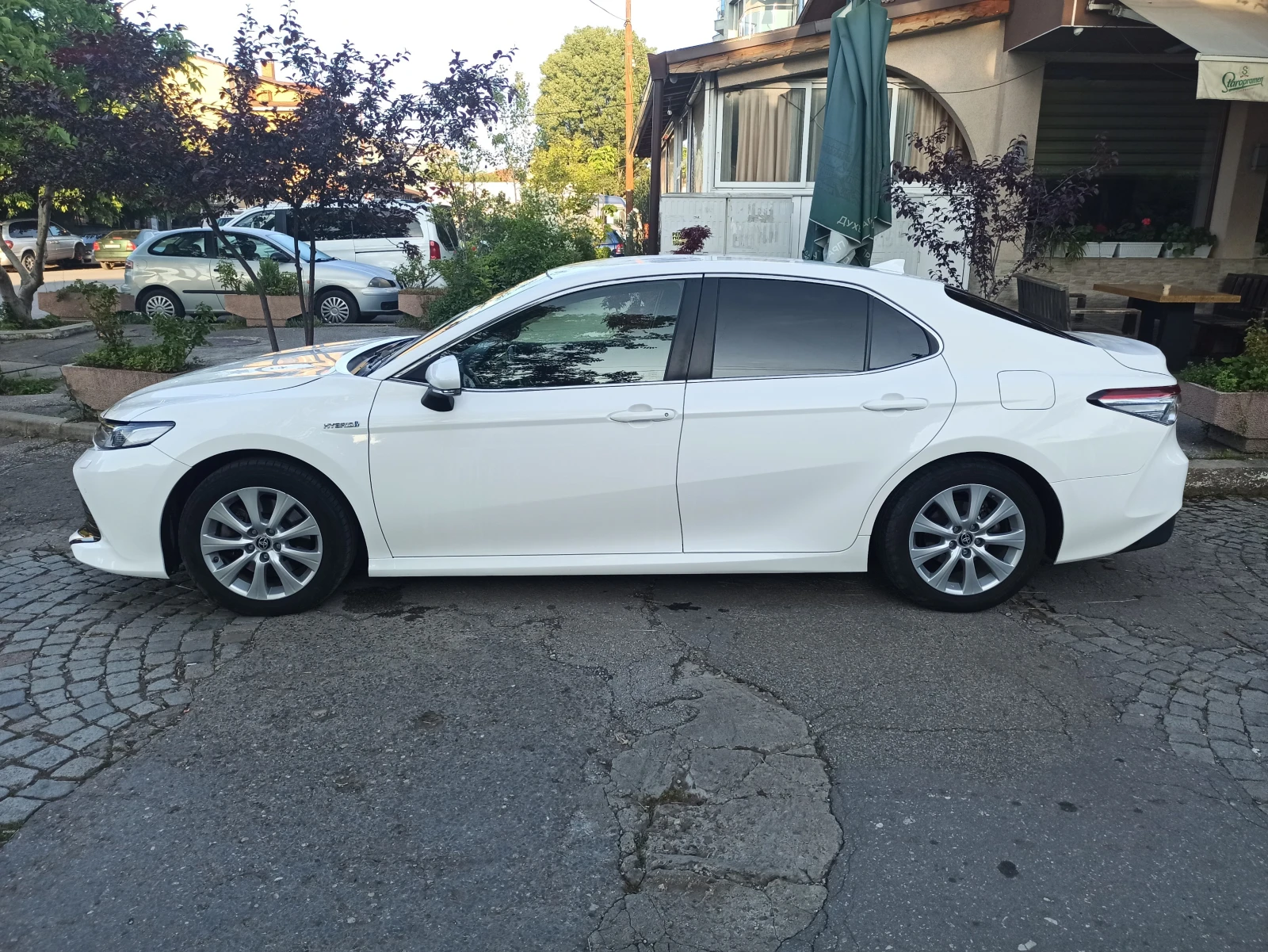 Toyota Camry  - изображение 2