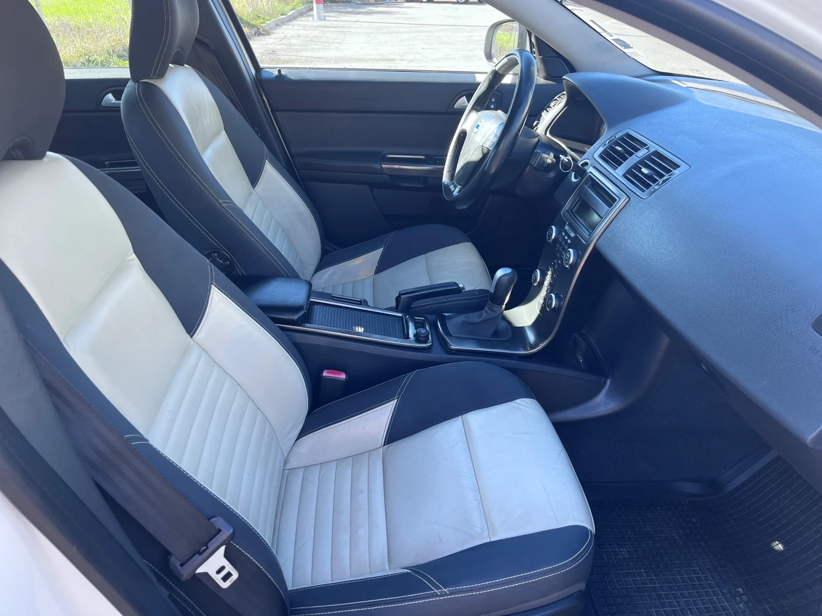 Volvo S40 2.0 D3 150 R-Design TOP | Mobile.bg   10