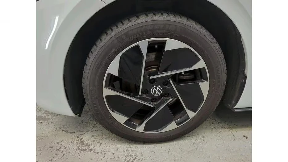 VW ID.3 Pro Performance 58 kWh 204�.�. 173 000�� | Mobile.bg � ����������� 3