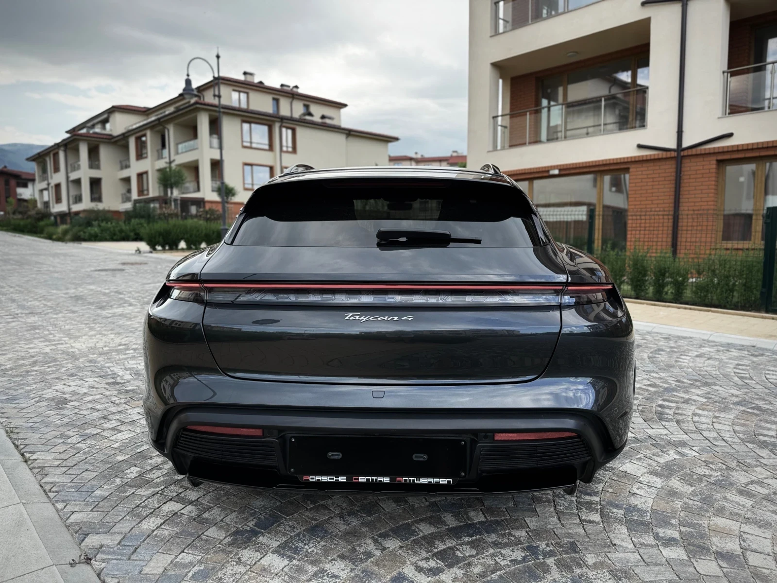 Porsche Taycan Германия / Cross Turismo / Гаранционен / История - изображение 5