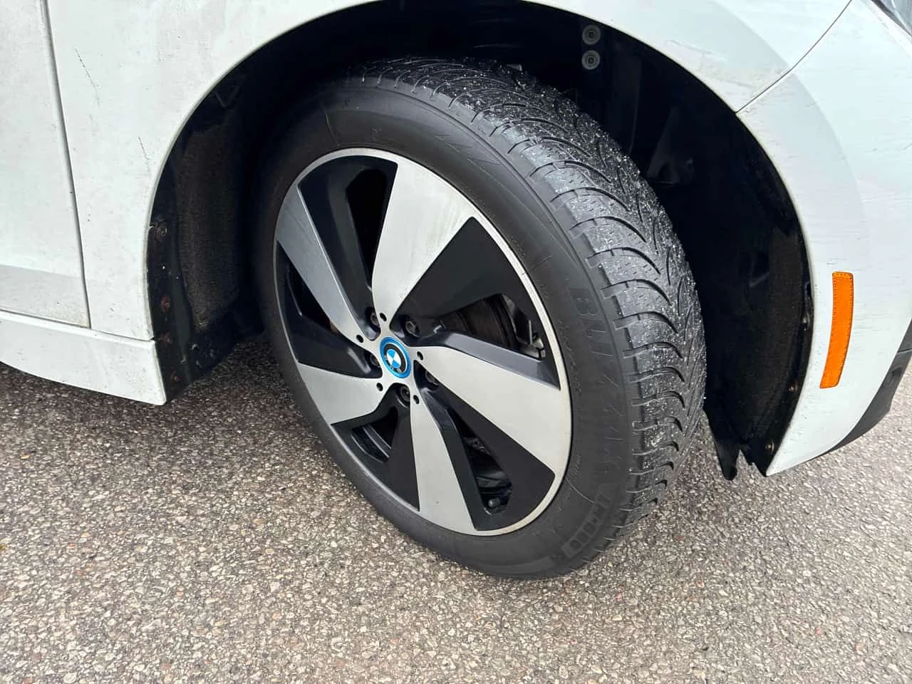 BMW i3 w/Range Extender /CARFAX/Подгрев/Панорама/Клип - изображение 9