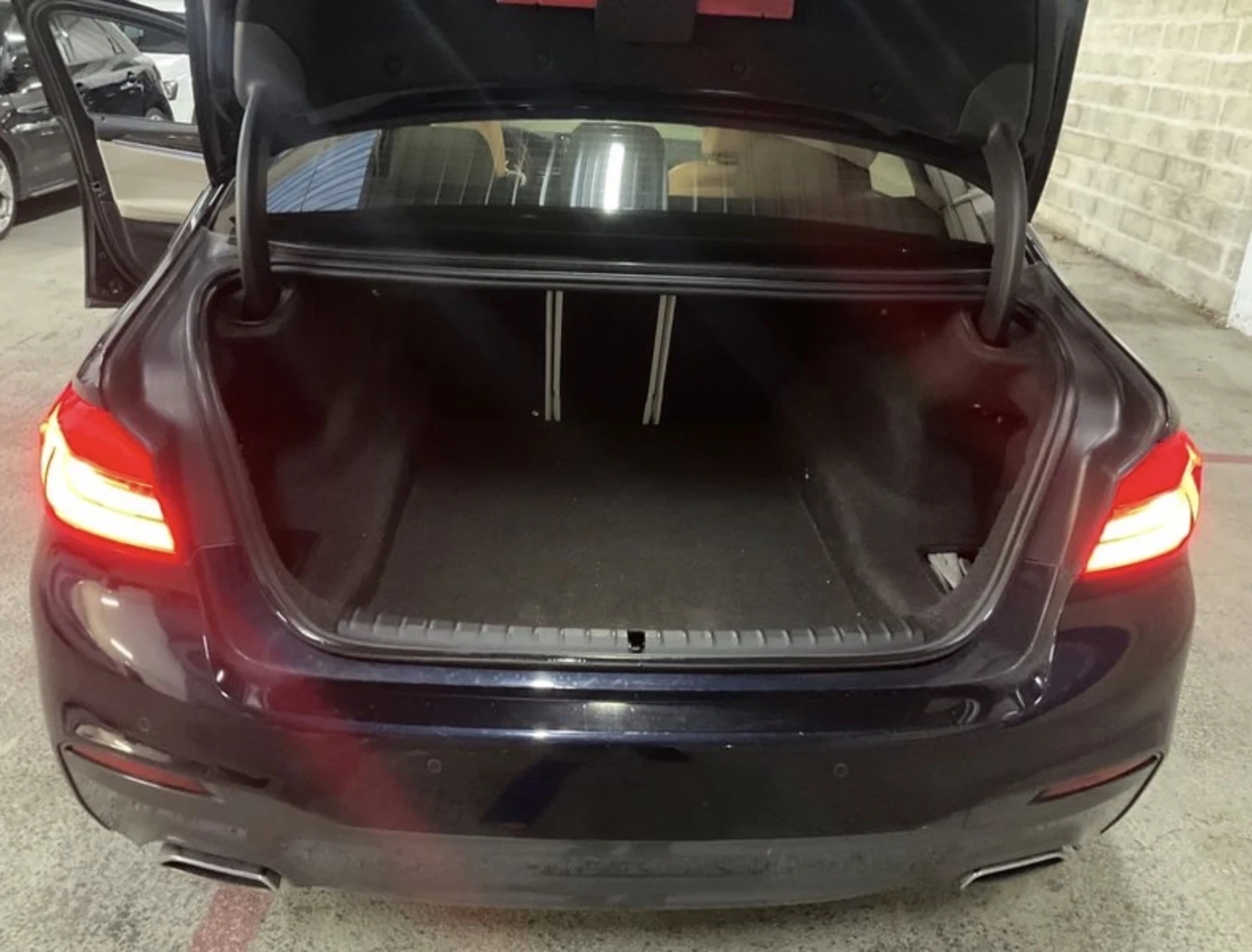 BMW 530 xDrive M Sport, снимка 10 - Автомобили и джипове - 53840412