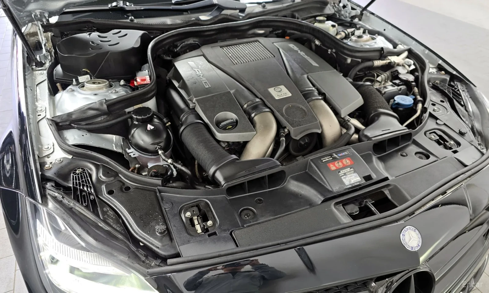 Mercedes-Benz CLS 63 AMG BLACK OPTIC* HARMAN* ОБДУХ* CARBON* КРАЙНА ЦЕНА, снимка 16 - Автомобили и джипове - 54073328