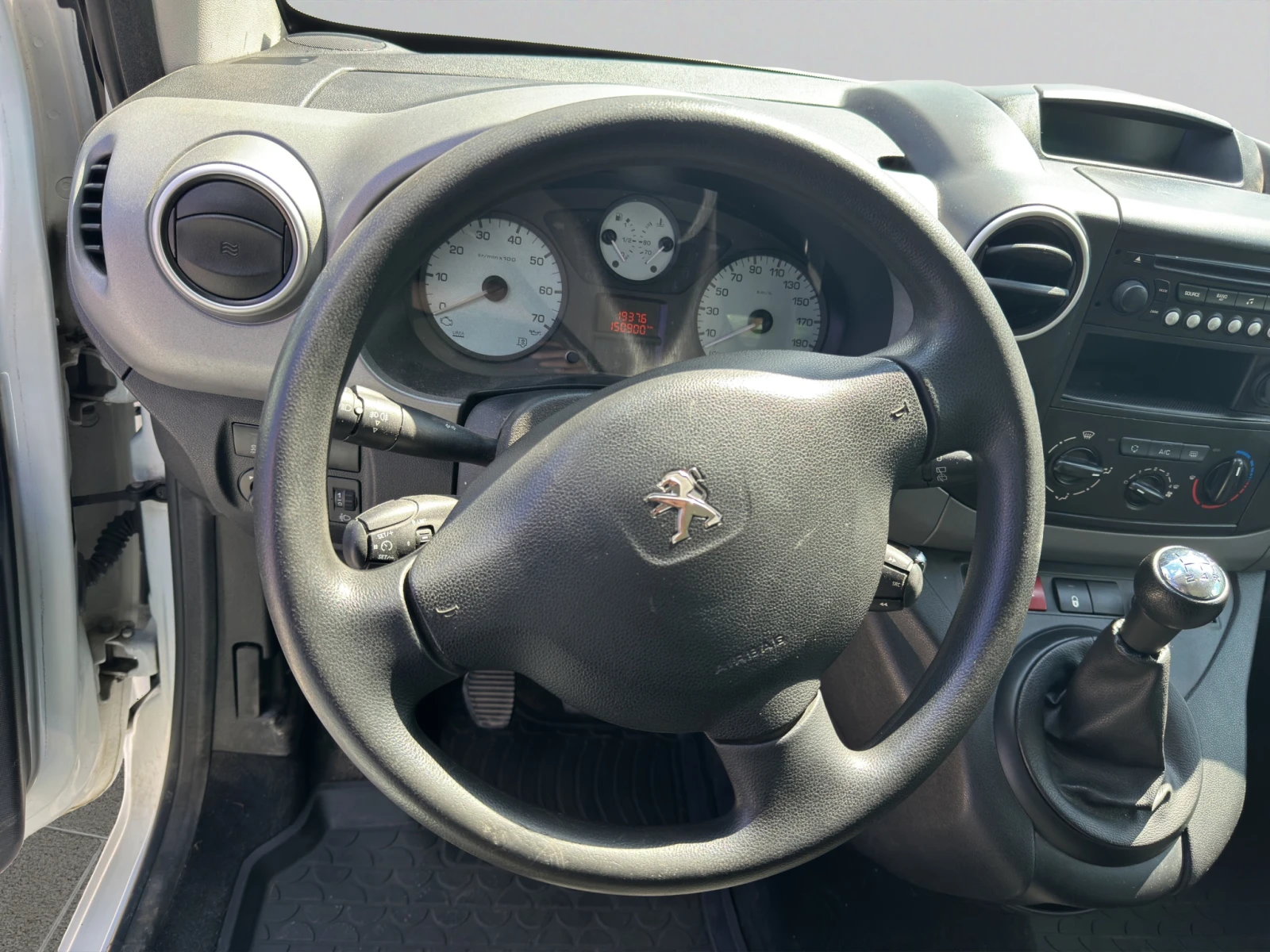 Peugeot Partner NEW TEPEE ACTIVE 1.6 BlueHDI 100 MPV, снимка 12 - Автомобили и джипове - 54595457