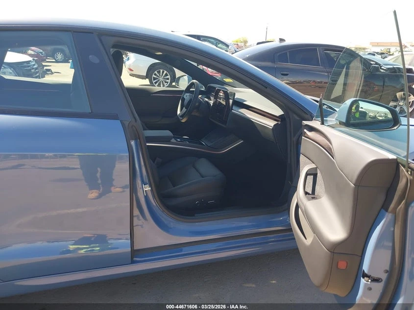 Tesla Model S All-Wheel Drive, снимка 5 - Автомобили и джипове - 54672719