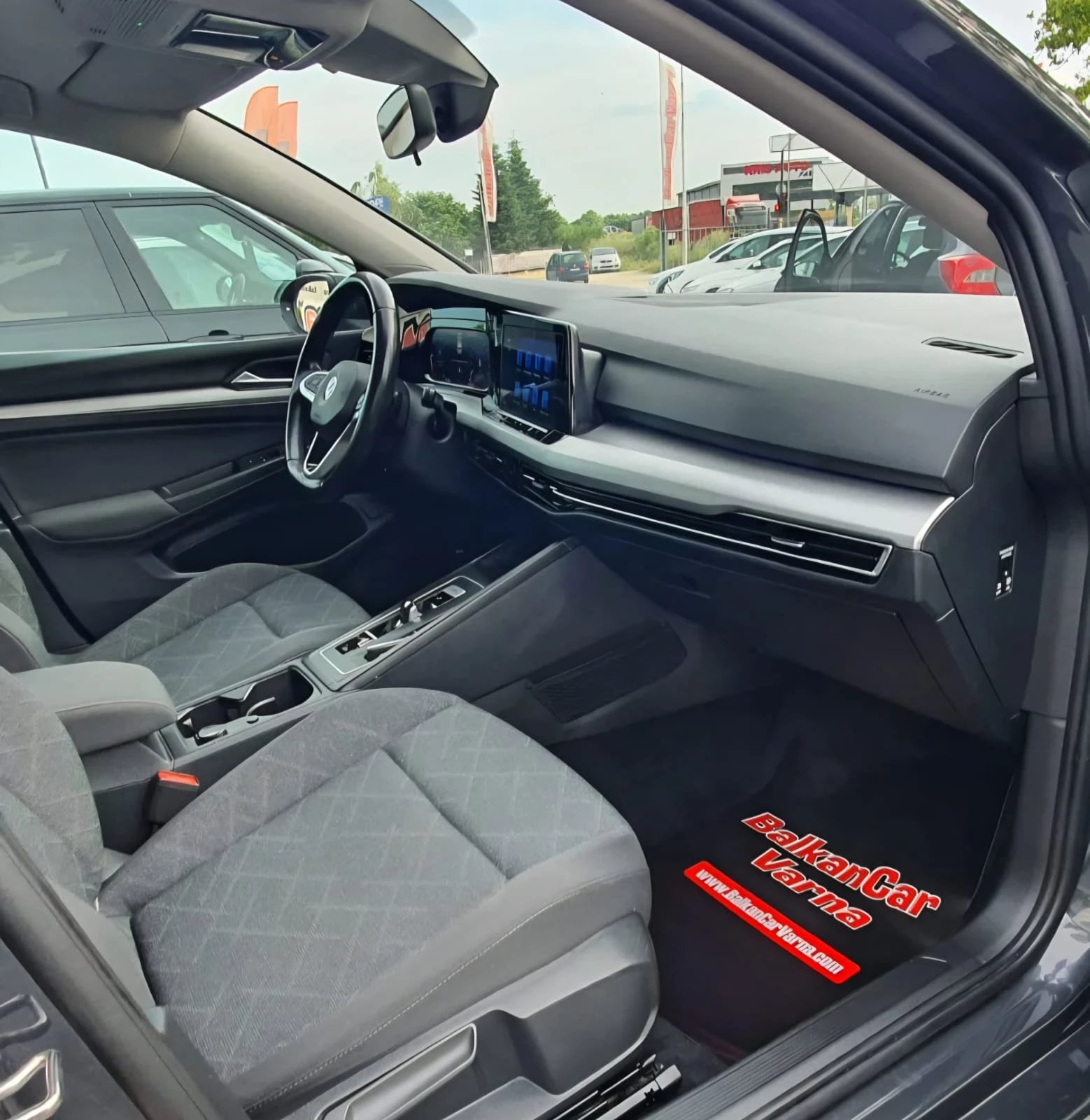 VW Golf 8ser. 2.0TDI DSG Life, снимка 10 - Автомобили и джипове - 54773981