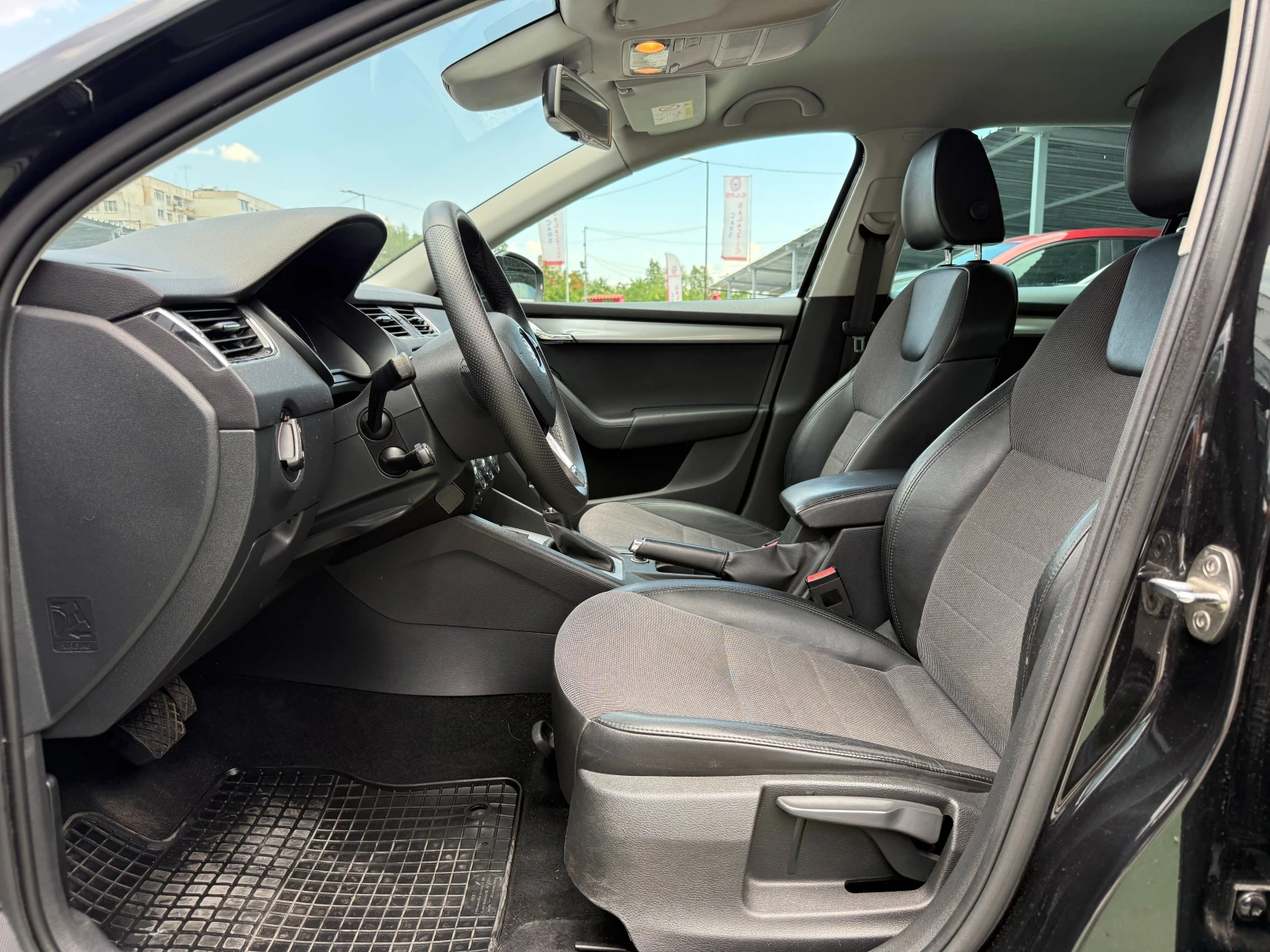 Skoda Octavia 4X4, снимка 7 - Автомобили и джипове - 55148069