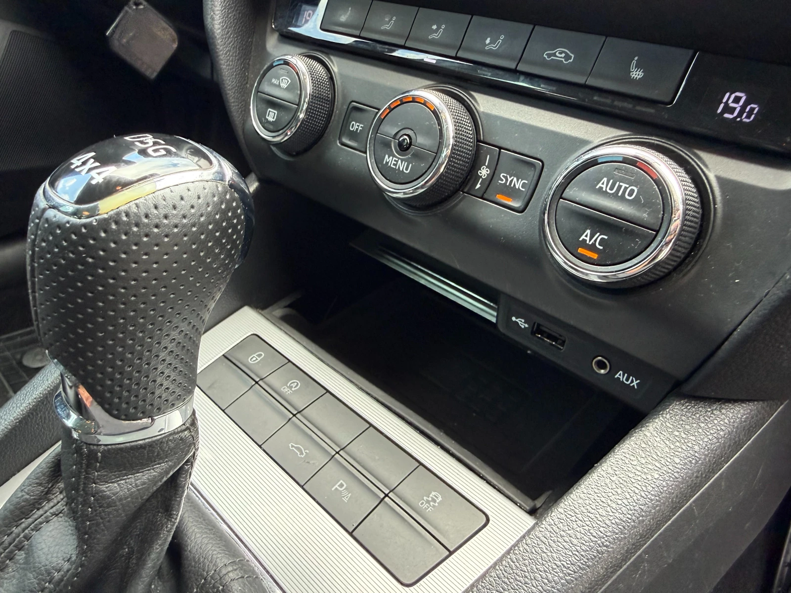 Skoda Octavia 4X4, снимка 16 - Автомобили и джипове - 55148069