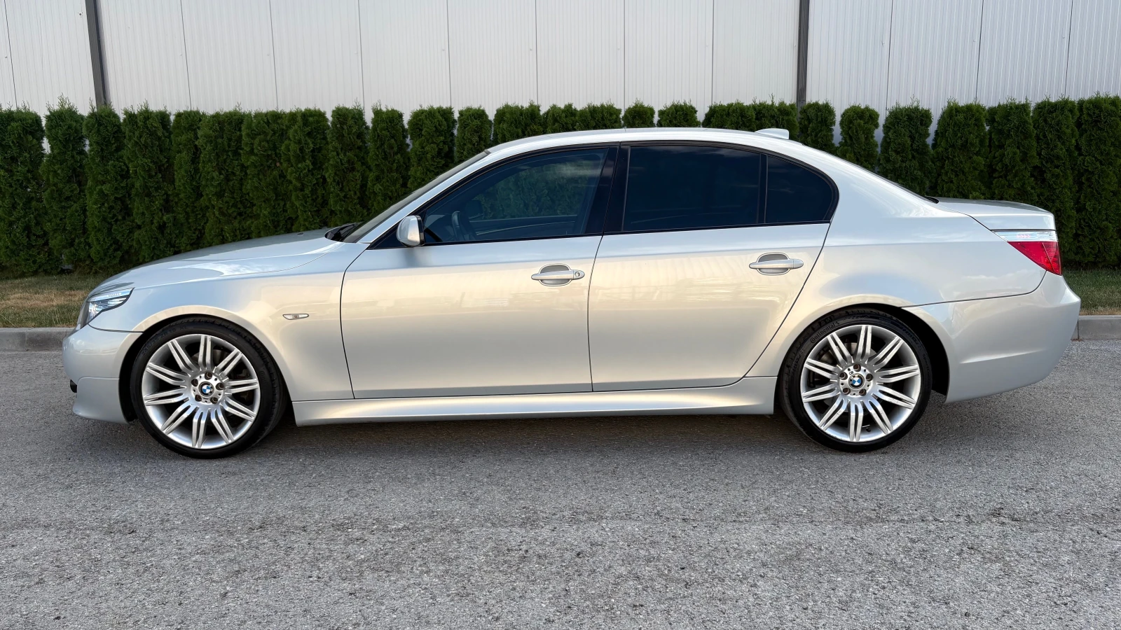 BMW 530 M-PACKET-FACELIFT, снимка 8 - Автомобили и джипове - 55193596
