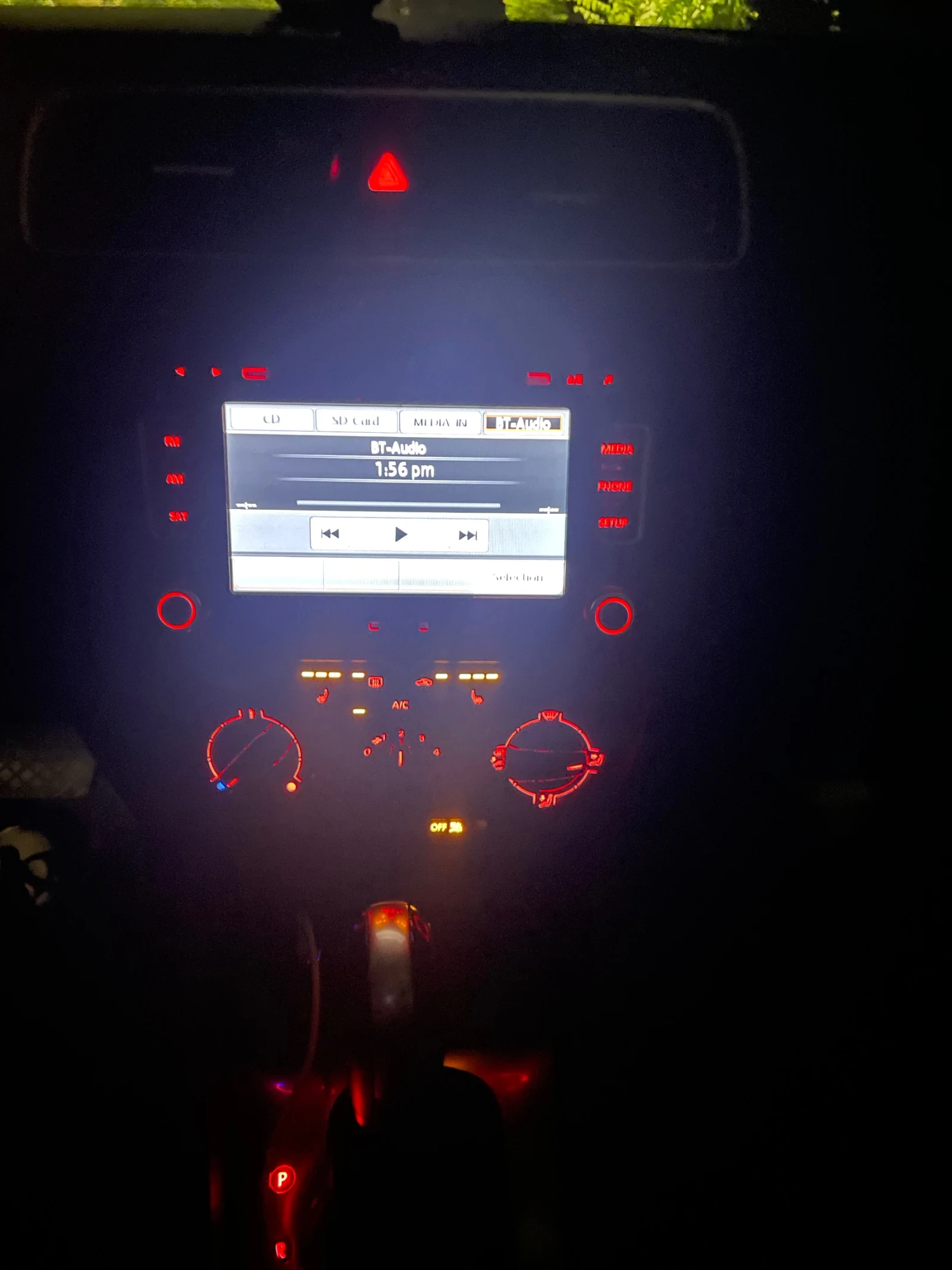 VW Jetta 2.0 Бензин , снимка 7 - Автомобили и джипове - 55571638