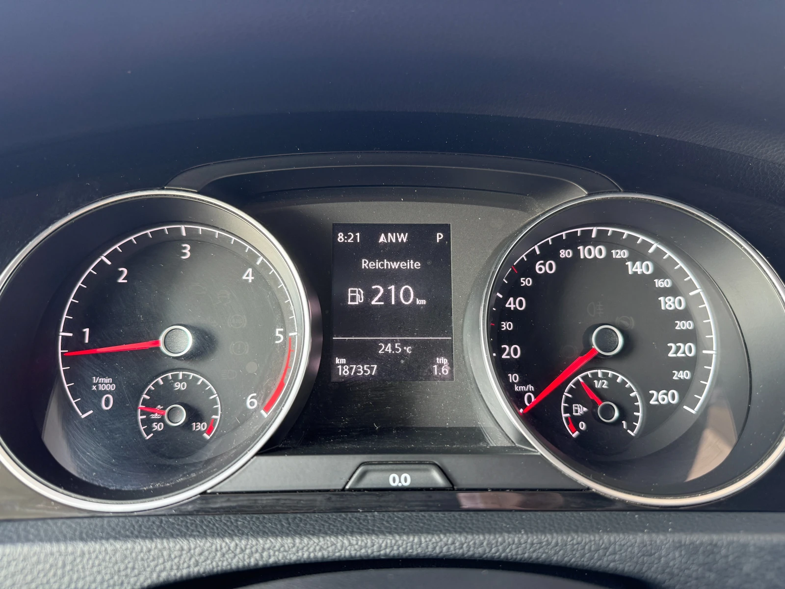 VW Golf 6 МЕСЕЦА ГАРАНЦИЯ/1.6TDI 105к.с. Кожа/Подгрев/Нави, снимка 14 - Автомобили и джипове - 55787668