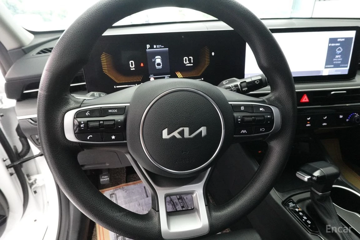 Kia K5 2.0* LPI* ПОДГРЕВ* КАМЕРА* КЕЙЛЕС* LANE* ASSIST* , снимка 9 - Автомобили и джипове - 55905608